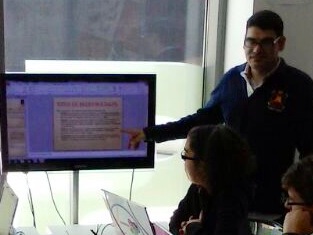 Juan Fran, ha preparado a conciencia su taller.