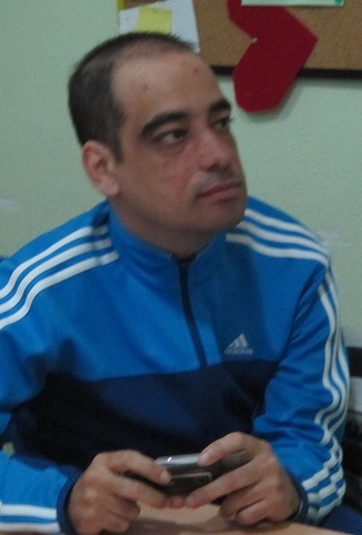 Fran es tan feliz que celebra dos cumpleaños, el de nacimiento y el de riñón