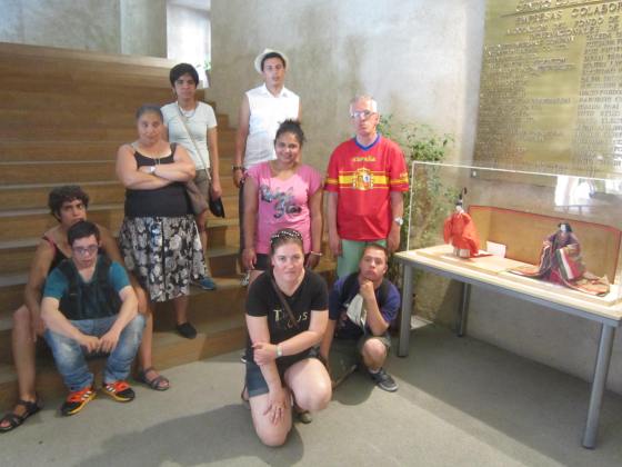 Posando con cara de "malotes"