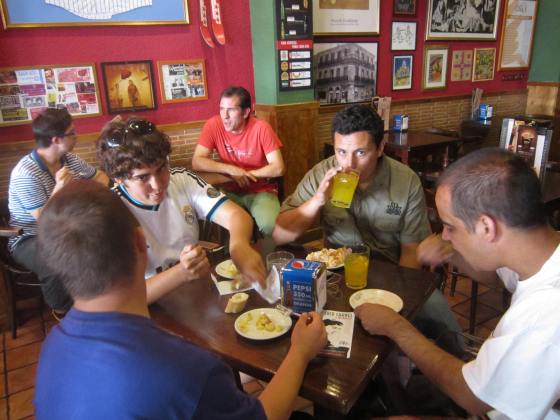 Merecido descanso, que "turisteando" también se cansa uno :D